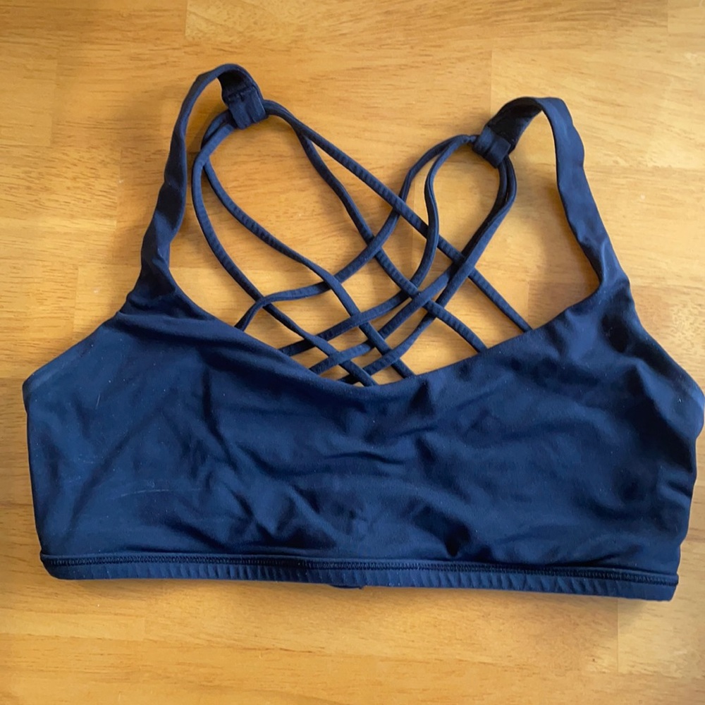 Lululemon Free to Be Bra